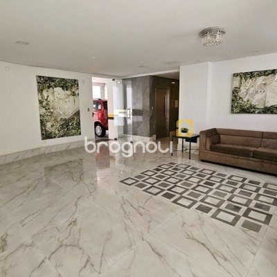 Apartamento com 146m², 4 quartos (sendo 1 suíte), 2 garagens, no bairro Centro em Florianópolis