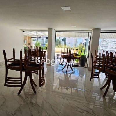 Apartamento com 146m², 4 quartos (sendo 1 suíte), 2 garagens, no bairro Centro em Florianópolis