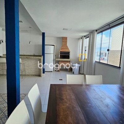Apartamento com 146m², 4 quartos (sendo 1 suíte), 2 garagens, no bairro Centro em Florianópolis