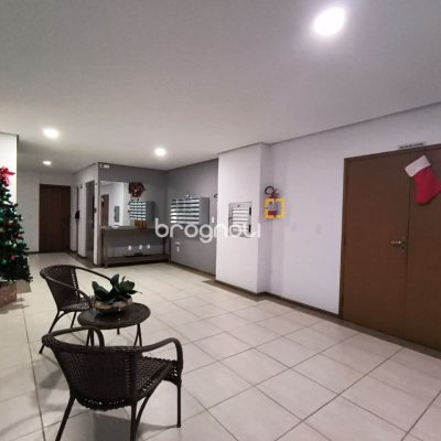 Apartamento com 78m², 3 quartos (sendo 1 suíte), 2 garagens, no bairro Capoeiras em Florianópolis