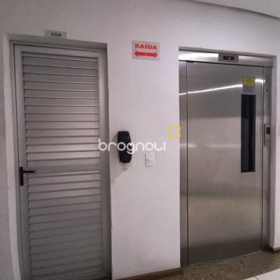 Apartamento com 78m², 3 quartos (sendo 1 suíte), 2 garagens, no bairro Capoeiras em Florianópolis