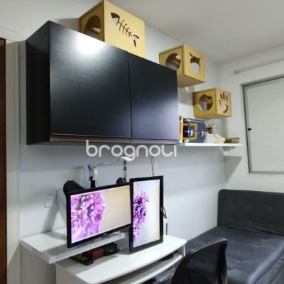 Apartamento com 78m², 3 quartos (sendo 1 suíte), 2 garagens, no bairro Capoeiras em Florianópolis