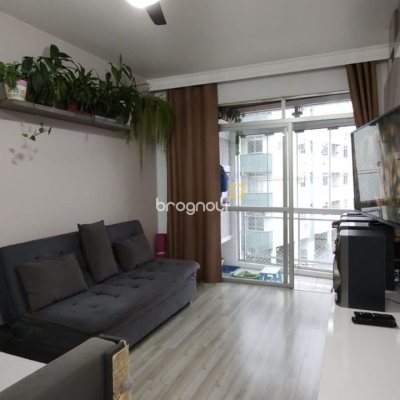 Apartamento com 78m², 3 quartos (sendo 1 suíte), 2 garagens, no bairro Capoeiras em Florianópolis