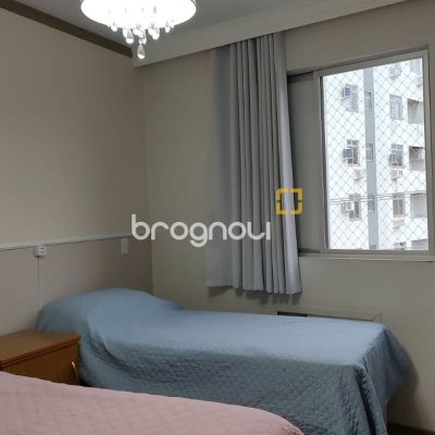 Apartamento com 78m², 3 quartos (sendo 1 suíte), 2 garagens, no bairro Capoeiras em Florianópolis