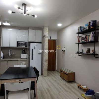 Apartamento com 78m², 3 quartos (sendo 1 suíte), 2 garagens, no bairro Capoeiras em Florianópolis