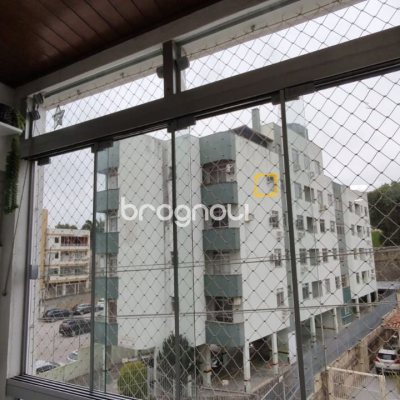 Apartamento com 78m², 3 quartos (sendo 1 suíte), 2 garagens, no bairro Capoeiras em Florianópolis