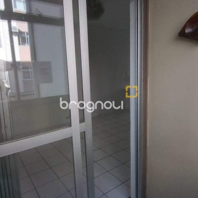 Apartamento com 53m², 2 quartos, 1 garagem, no bairro Capoeiras em Florianópolis