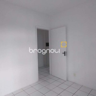 Apartamento com 53m², 2 quartos, 1 garagem, no bairro Capoeiras em Florianópolis