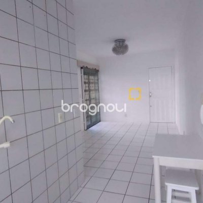 Apartamento com 53m², 2 quartos, 1 garagem, no bairro Capoeiras em Florianópolis