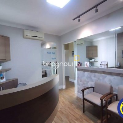 Sala com 54m², 1 garagem, no bairro Centro em Florianópolis