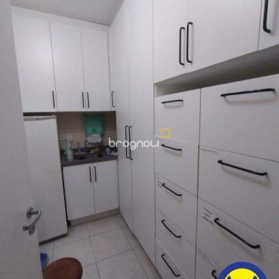 Sala com 54m², 1 garagem, no bairro Centro em Florianópolis