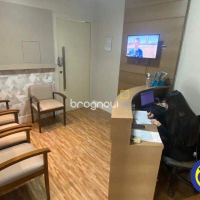 Sala com 54m², 1 garagem, no bairro Centro em Florianópolis