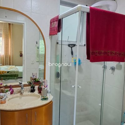 Apartamento com 103m², 3 quartos (sendo 1 suíte), 1 garagem, no bairro Ingleses em Florianópolis