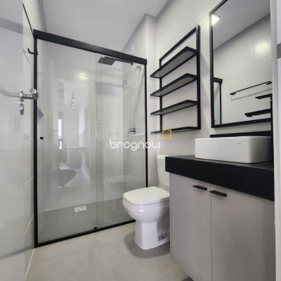 Apartamento com 31m², 1 quarto, 1 garagem, no bairro Centro em Florianópolis