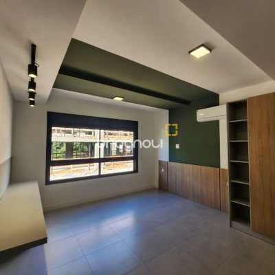 Apartamento com 31m², 1 quarto, 1 garagem, no bairro Centro em Florianópolis