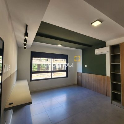 Apartamento com 31m², 1 quarto, 1 garagem, no bairro Centro em Florianópolis