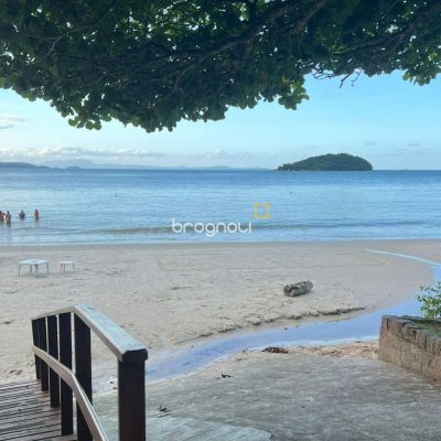 Apartamento com 135m², 3 quartos (sendo 1 suíte), 1 garagem, no bairro Canasvieiras em Florianópolis