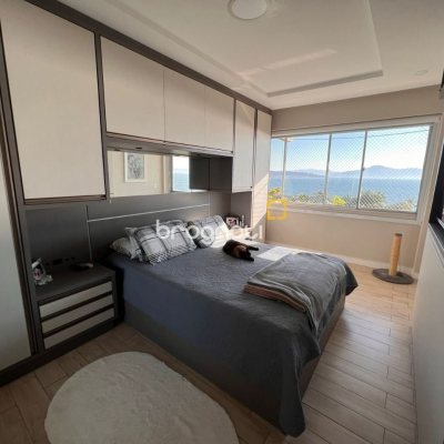 Apartamento com 135m², 3 quartos (sendo 1 suíte), 1 garagem, no bairro Canasvieiras em Florianópolis