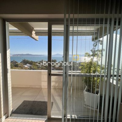 Apartamento com 135m², 3 quartos (sendo 1 suíte), 1 garagem, no bairro Canasvieiras em Florianópolis