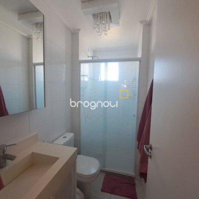 Apartamento com 100m², 3 quartos (sendo 1 suíte), 2 garagens, no bairro Jardim Atlântico em Florianópolis