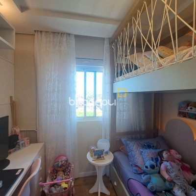 Apartamento com 100m², 3 quartos (sendo 1 suíte), 2 garagens, no bairro Jardim Atlântico em Florianópolis