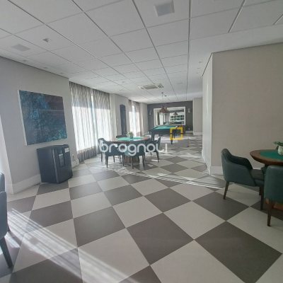 Apartamento com 100m², 3 quartos (sendo 1 suíte), 2 garagens, no bairro Jardim Atlântico em Florianópolis