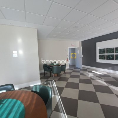 Apartamento com 100m², 3 quartos (sendo 1 suíte), 2 garagens, no bairro Jardim Atlântico em Florianópolis