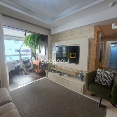 Apartamento com 100m², 3 quartos (sendo 1 suíte), 2 garagens, no bairro Jardim Atlântico em Florianópolis