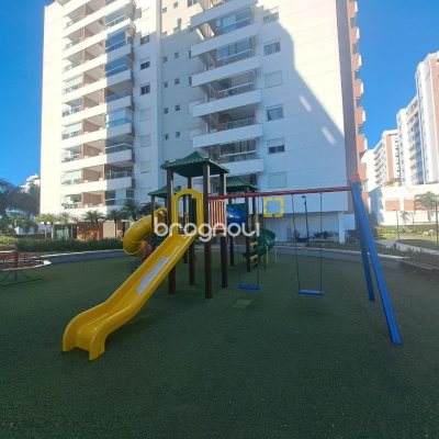 Apartamento com 100m², 3 quartos (sendo 1 suíte), 2 garagens, no bairro Jardim Atlântico em Florianópolis