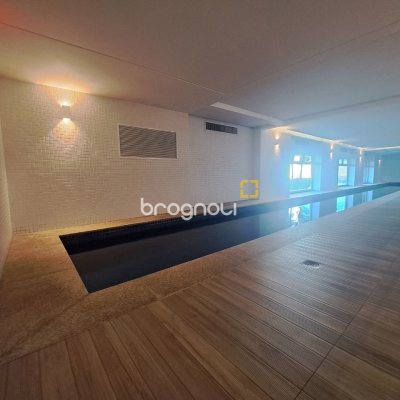 Apartamento com 100m², 3 quartos (sendo 1 suíte), 2 garagens, no bairro Jardim Atlântico em Florianópolis