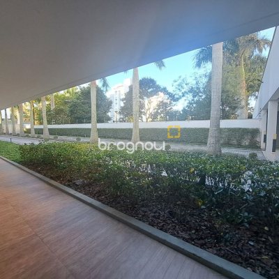 Apartamento com 100m², 3 quartos (sendo 1 suíte), 2 garagens, no bairro Jardim Atlântico em Florianópolis