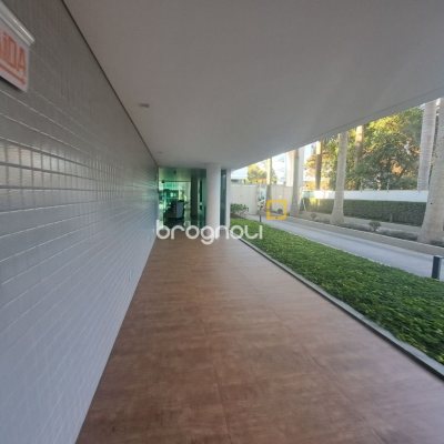 Apartamento com 100m², 3 quartos (sendo 1 suíte), 2 garagens, no bairro Jardim Atlântico em Florianópolis