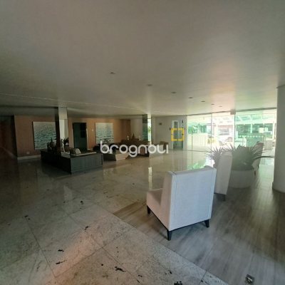 Apartamento com 100m², 3 quartos (sendo 1 suíte), 2 garagens, no bairro Jardim Atlântico em Florianópolis