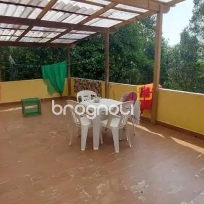 Sítio com 118m², 3 quartos (sendo 1 suíte), 4 garagens, no bairro Vargem do Bom Jesus em Florianópolis