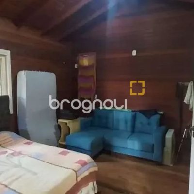 Sítio com 118m², 3 quartos (sendo 1 suíte), 4 garagens, no bairro Vargem do Bom Jesus em Florianópolis