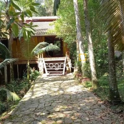 Sítio com 118m², 3 quartos (sendo 1 suíte), 4 garagens, no bairro Vargem do Bom Jesus em Florianópolis