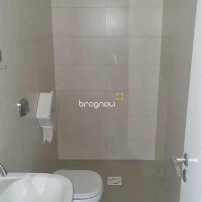 Sala com 32m², no bairro Centro em Florianópolis