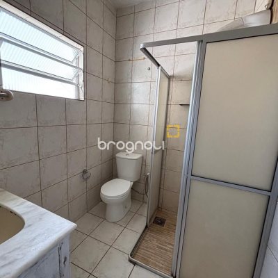 Casa com 107m², 3 quartos (sendo 1 suíte), 1 garagem, no bairro Centro em Florianópolis