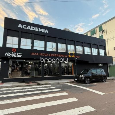 Prédio com 1250m², 10 garagens, no bairro Kobrasol em São José