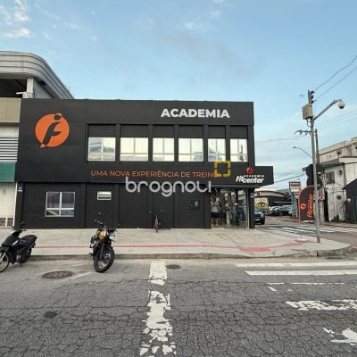 Prédio com 1250m², 10 garagens, no bairro Kobrasol em São José