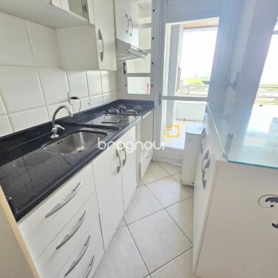 Apartamento com 49m², 1 quarto, 1 garagem, no bairro Itacorubi em Florianópolis