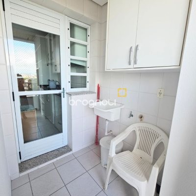 Apartamento com 49m², 1 quarto, 1 garagem, no bairro Itacorubi em Florianópolis