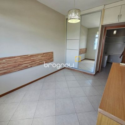 Apartamento com 49m², 1 quarto, 1 garagem, no bairro Itacorubi em Florianópolis