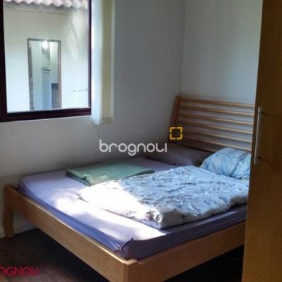 Casa com 250m², 3 quartos (sendo 1 suíte), 2 garagens, no bairro Sambaqui em Florianópolis