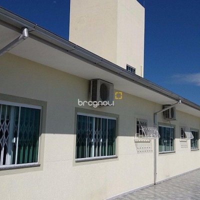 Galpão com 1270m², 6 garagens, no bairro Serraria em São José