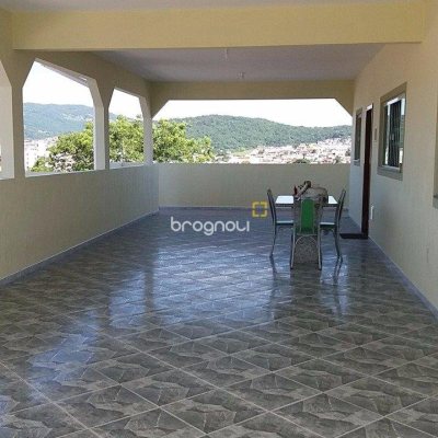 Galpão com 1270m², 6 garagens, no bairro Serraria em São José