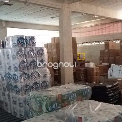 Galpão com 1270m², 6 garagens, no bairro Serraria em São José