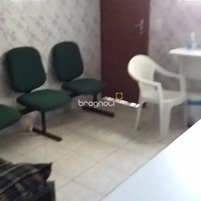 Galpão com 1270m², 6 garagens, no bairro Serraria em São José