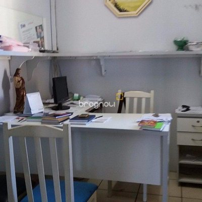 Galpão com 1270m², 6 garagens, no bairro Serraria em São José
