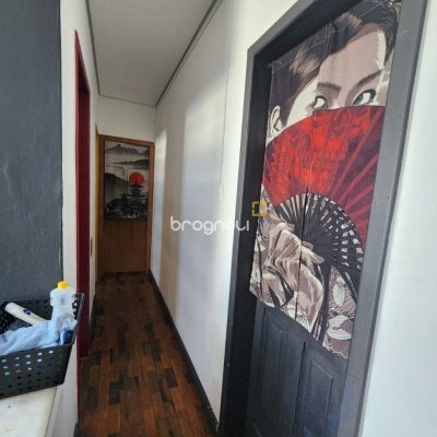 Casa com 121m², 5 quartos, 1 garagem, no bairro Centro em Florianópolis